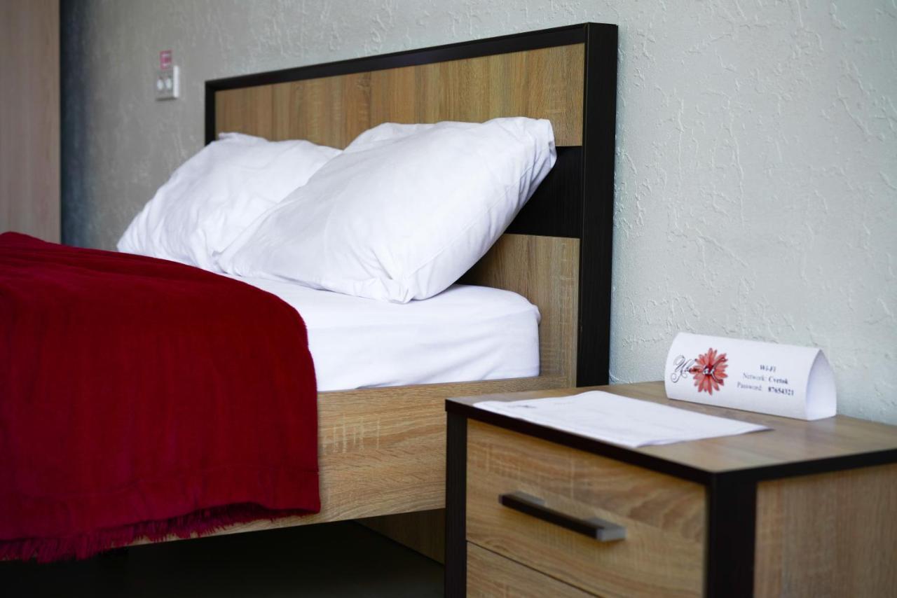 Hotel Tsvetok Одеса Екстериор снимка