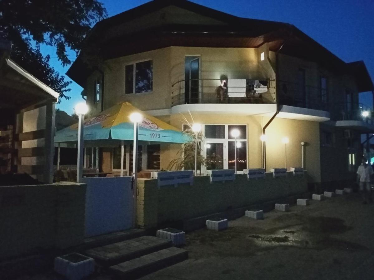 Hotel Tsvetok Одеса Екстериор снимка