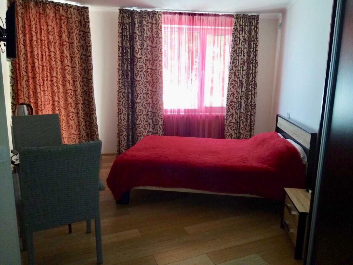 Hotel Tsvetok Одеса Екстериор снимка